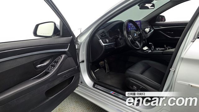 BMW 5 Series (F10) 520d M Aero Dynamic 2016 — фото 11