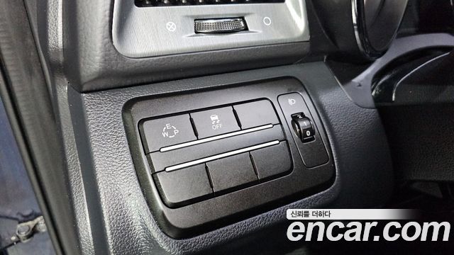 KG Mobility (SsangYong) Tivoli Armor Gear Edition 2WD 2018 — фото 27