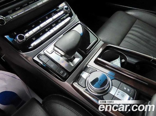 Genesis EQ900 3.8 GDI AWD Luxury 2016 — фото 10