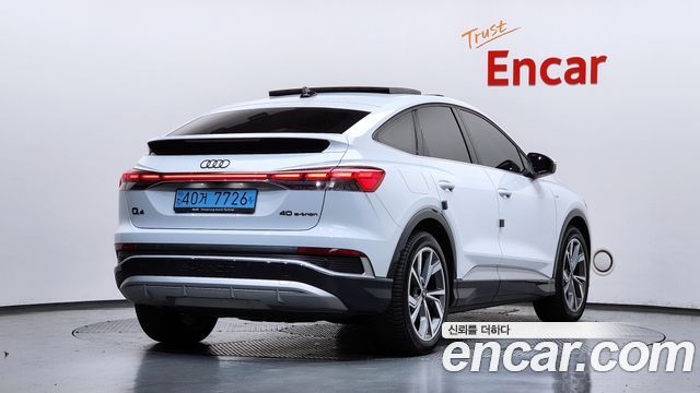 Audi Q4 e-tron (F4) 40 Premium Sportback 2023 — фото 2
