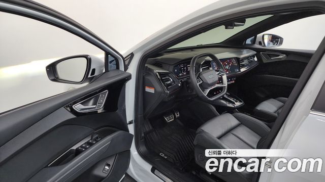 Audi Q4 e-tron (F4) 40 Premium Sportback 2023 — фото 10