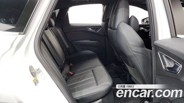 Audi Q4 e-tron (F4) 40 Premium Sportback 2023 — фото 15