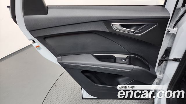 Audi Q4 e-tron (F4) 40 Premium Sportback 2023 — фото 31