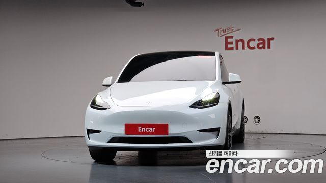 Tesla Model Y RWD 2024 — фото 3