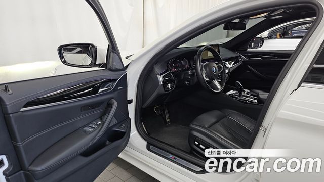 BMW 5 Series (G30) 530i M Sport Package 2022 — фото 10