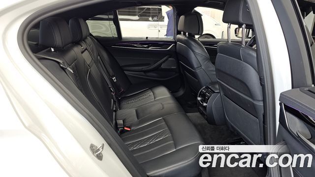 BMW 5 Series (G30) 530i M Sport Package 2022 — фото 16