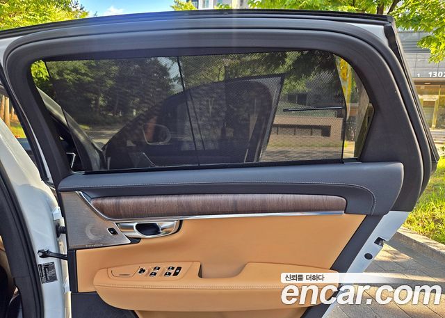 Volvo S90 B5 Ultimate Bright 2023 — фото 23