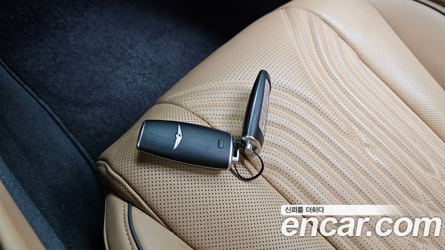 Genesis G80 (RG3) Gasoline 2.5 Turbo AWD 2022 — фото 32