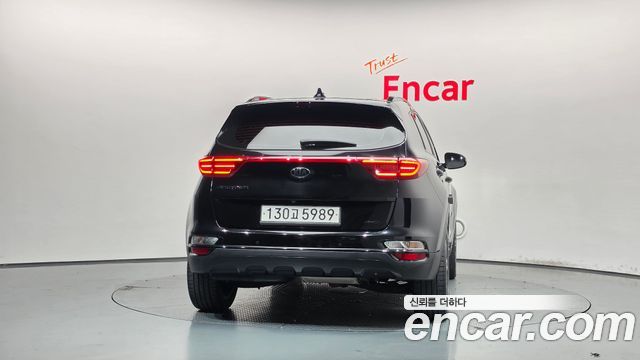 Kia Sportage The Bold Diesel 2.0 4WD Signature Gravity 2021 — фото 4