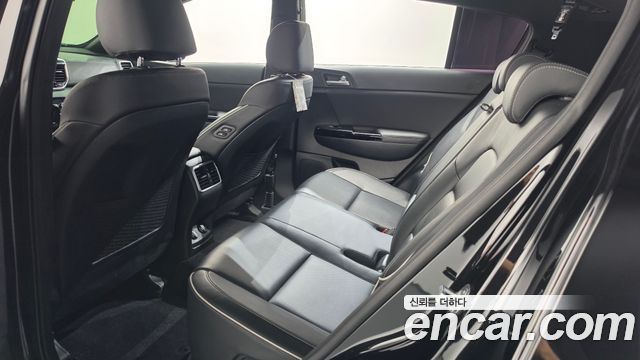 Kia Sportage The Bold Diesel 2.0 4WD Signature Gravity 2021 — фото 11