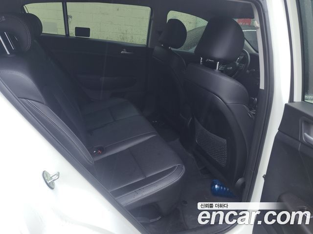 Kia Sportage The Bold Diesel 1.6 4WD Trendy 2022 — фото 17
