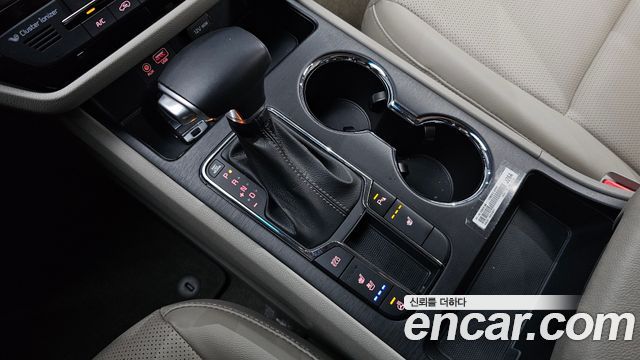 Kia Carnival 9-Seater Luxury 2019 — фото 9