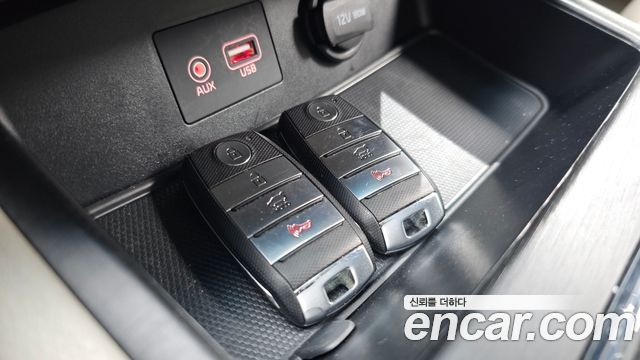 Kia Carnival 9-Seater Luxury 2019 — фото 17
