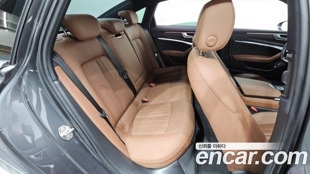 Audi A6 (C8) 45 TFSI Premium 2021 — фото 11