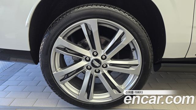 Cadillac Escalade (V) 6.2 ESV ESV Sports Platinum 2025 — фото 5