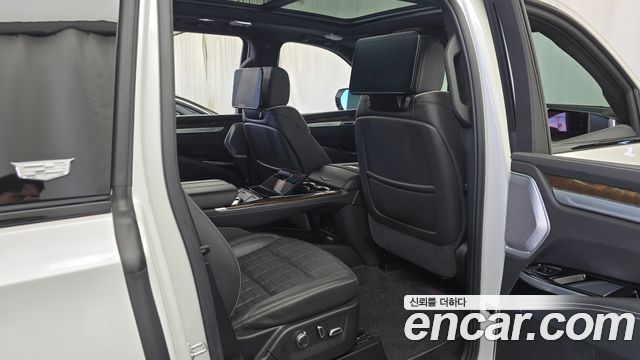 Cadillac Escalade (V) 6.2 ESV ESV Sports Platinum 2025 — фото 11