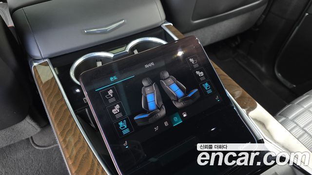 Cadillac Escalade (V) 6.2 ESV ESV Sports Platinum 2025 — фото 19