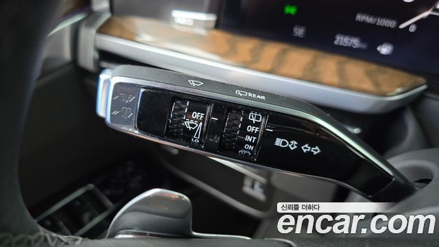 Cadillac Escalade (V) 6.2 ESV ESV Sports Platinum 2025 — фото 29