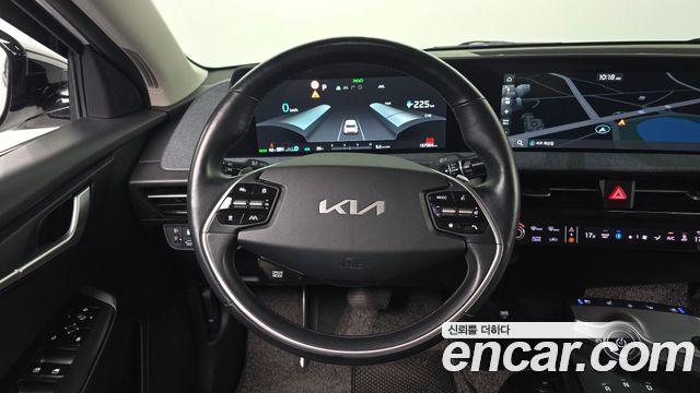 Kia EV6 Long Range 4WD Air 2023 — фото 13