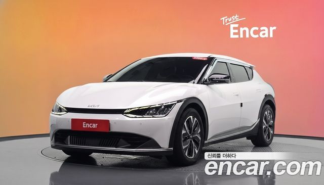 Kia EV6 Long Range 4WD Air 2023 — фото 1