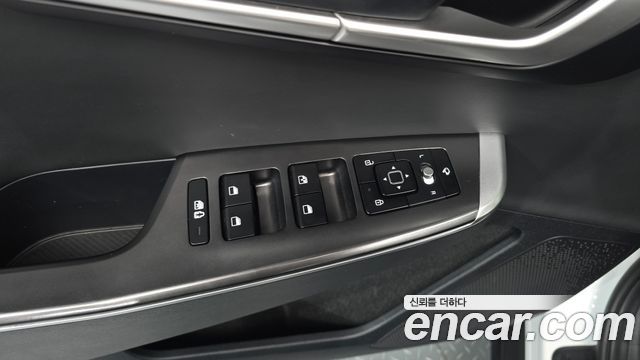 Kia EV6 Long Range 4WD Air 2023 — фото 31