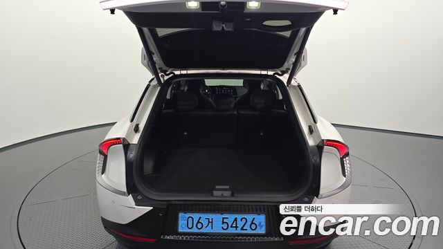 Kia EV6 Long Range 4WD Air 2023 — фото 33