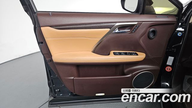 Lexus RX450h (IV) Executive 2019 — фото 24