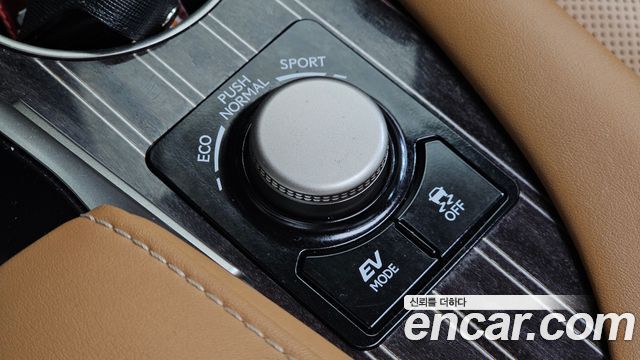 Lexus RX450h (IV) Executive 2019 — фото 27