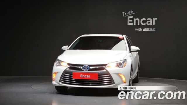 Toyota Camry Hybrid LE 2016 — фото 3