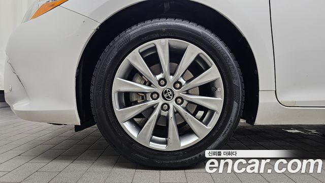 Toyota Camry Hybrid LE 2016 — фото 5