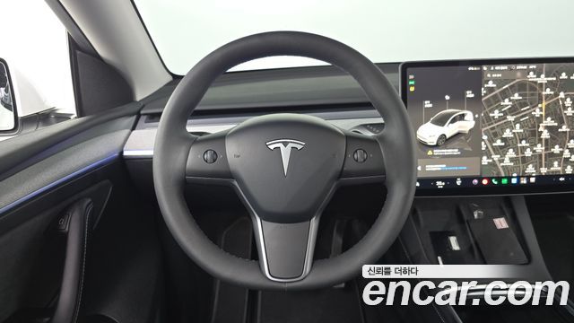 Tesla Model Y RWD 2025 — фото 13