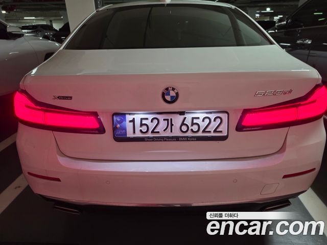 BMW 5 Series (G30) 523d xDrive Luxury 2022 — фото 2