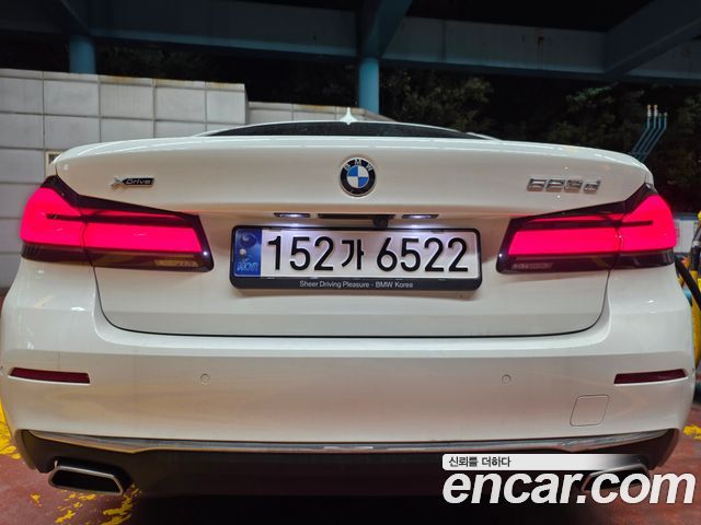 BMW 5 Series (G30) 523d xDrive Luxury 2022 — фото 4