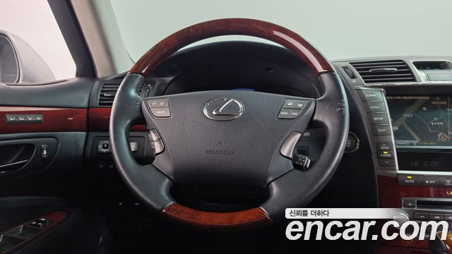 Lexus LS460 STD XF40 2012 — фото 7