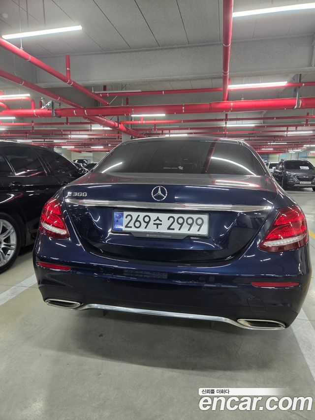 Mercedes-Benz E-Class (W213) E300 AMG Line 2019 — фото 4