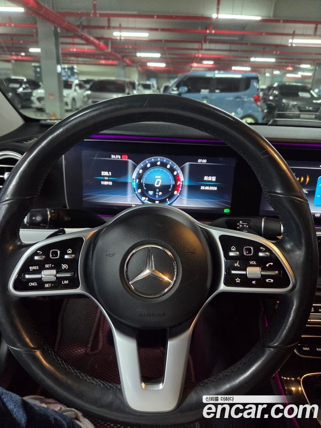 Mercedes-Benz E-Class (W213) E300 AMG Line 2019 — фото 5