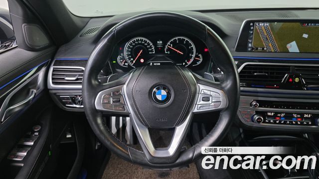 BMW 7 Series (G11) 730Ld xDrive M Sport 2017 — фото 12