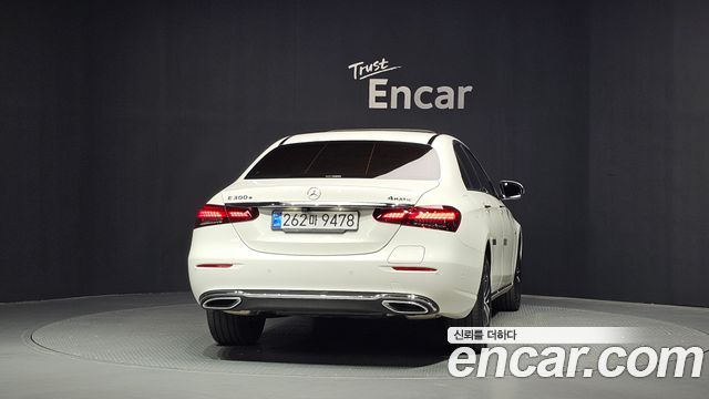Mercedes-Benz E-Class (W213) E300e 4MATIC Exclusive 2021 — фото 4