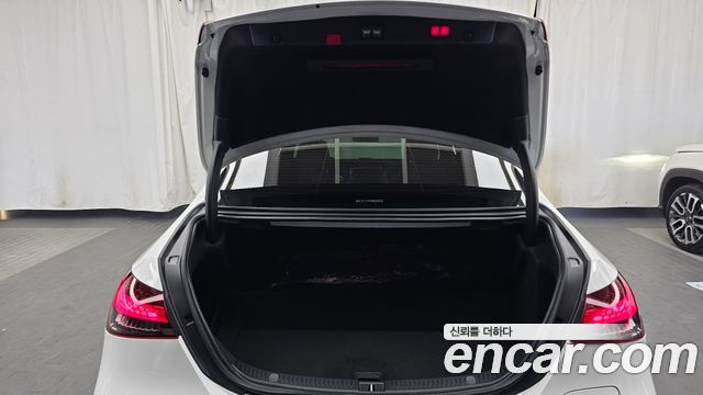 Mercedes-Benz E-Class (W213) E300e 4MATIC Exclusive 2021 — фото 17