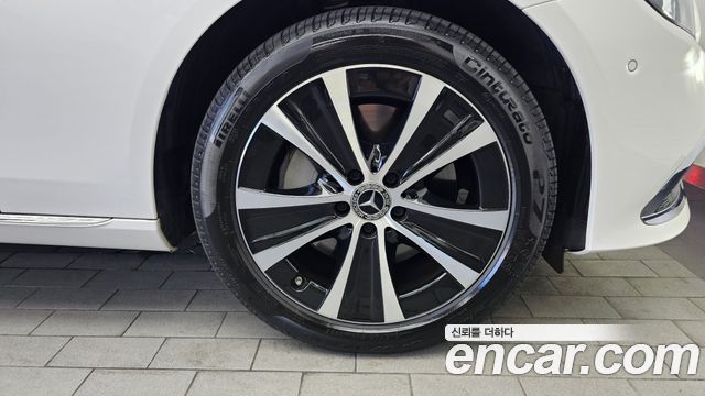 Mercedes-Benz E-Class (W213) E300e 4MATIC Exclusive 2021 — фото 21