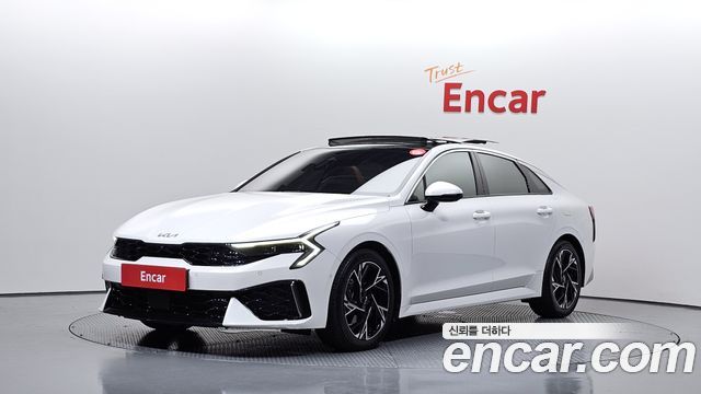 Kia K5 Hybrid (III) Signature 2025 — фото 1
