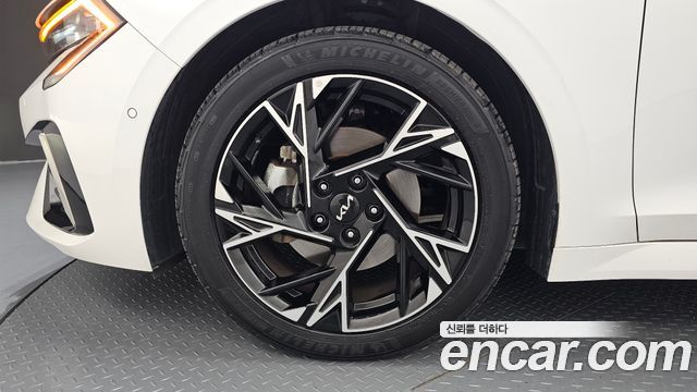 Kia K5 Hybrid (III) Signature 2025 — фото 5