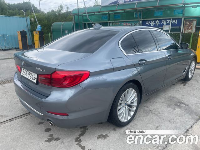 BMW 5 Series (G30) 520d xDrive Luxury Plus 2019 — фото 2
