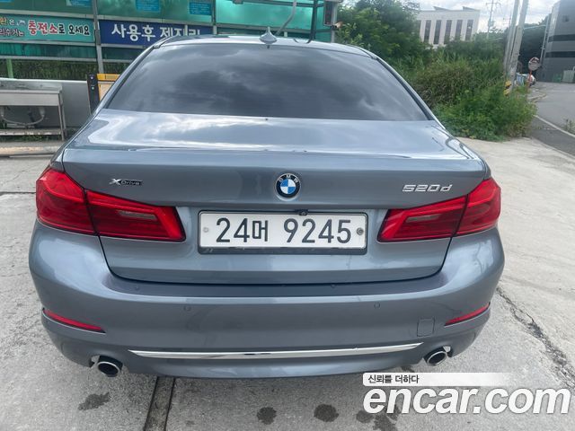 BMW 5 Series (G30) 520d xDrive Luxury Plus 2019 — фото 4
