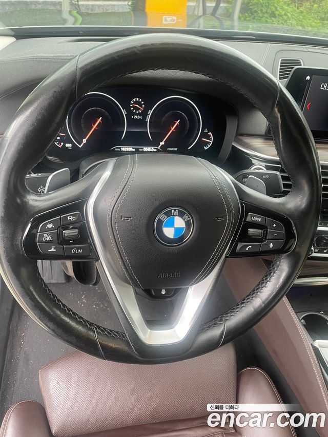 BMW 5 Series (G30) 520d xDrive Luxury Plus 2019 — фото 9