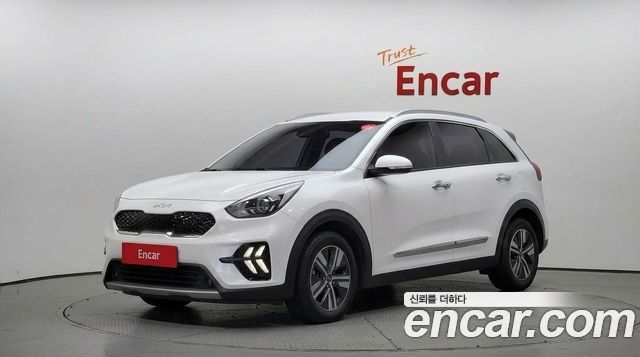 Kia Niro 1.6 HEV Prestige 2022 — фото 1