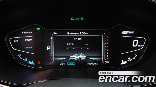 Kia Niro 1.6 HEV Prestige 2022 — фото 8