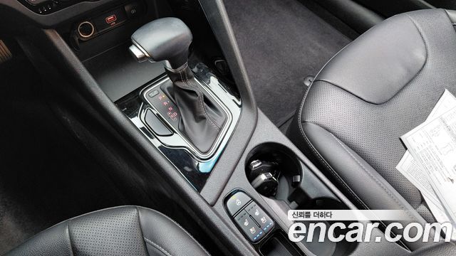 Kia Niro 1.6 HEV Prestige 2022 — фото 9