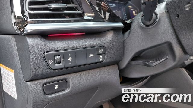 Kia Niro 1.6 HEV Prestige 2022 — фото 14