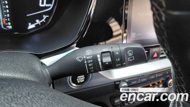 Kia Niro 1.6 HEV Prestige 2022 — фото 20